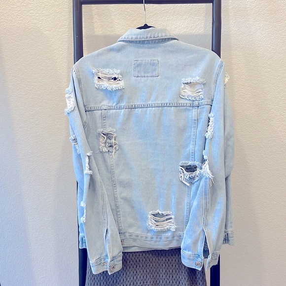 ❌SOLD❌Forever 21 Perfectly Distressed Oversized Denim Jacket - Picture 10 of 10